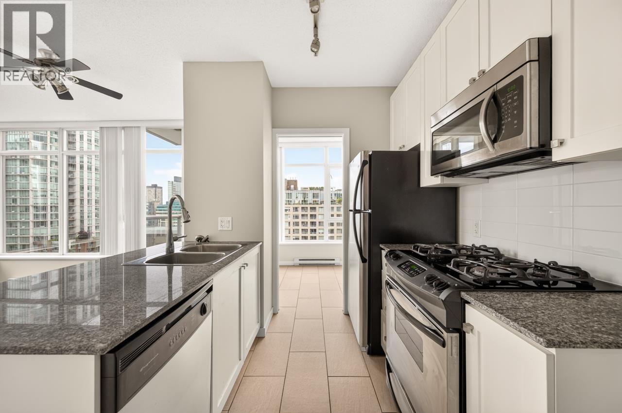 1201 480 Robson Street, Vancouver, British Columbia  V6B 1S1 - Photo 3 - R3171616