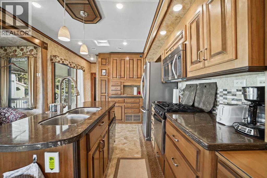 181, 32379 Range Road 55