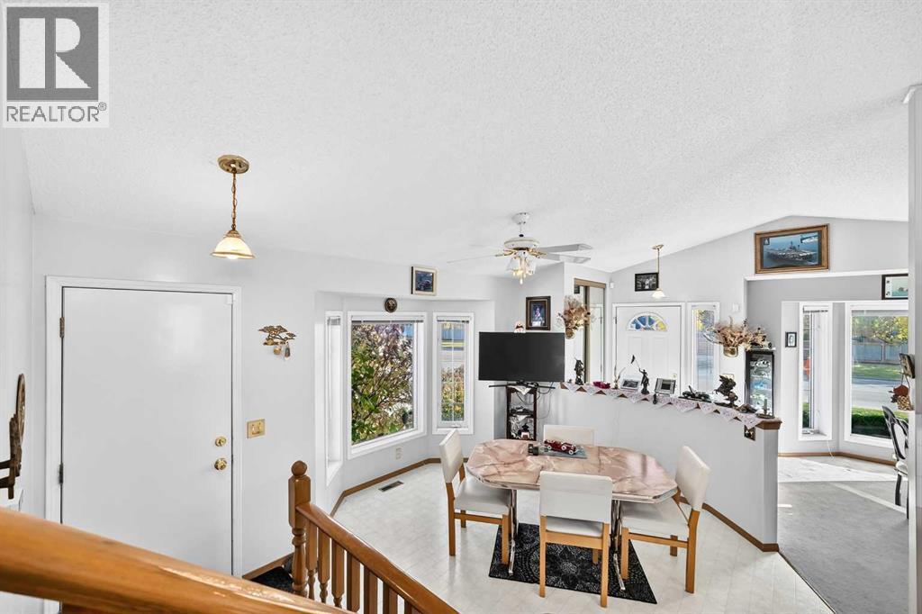 82 Riverglen Drive SE