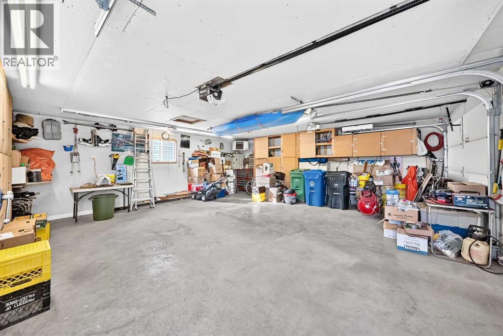 82 Riverglen Drive SE