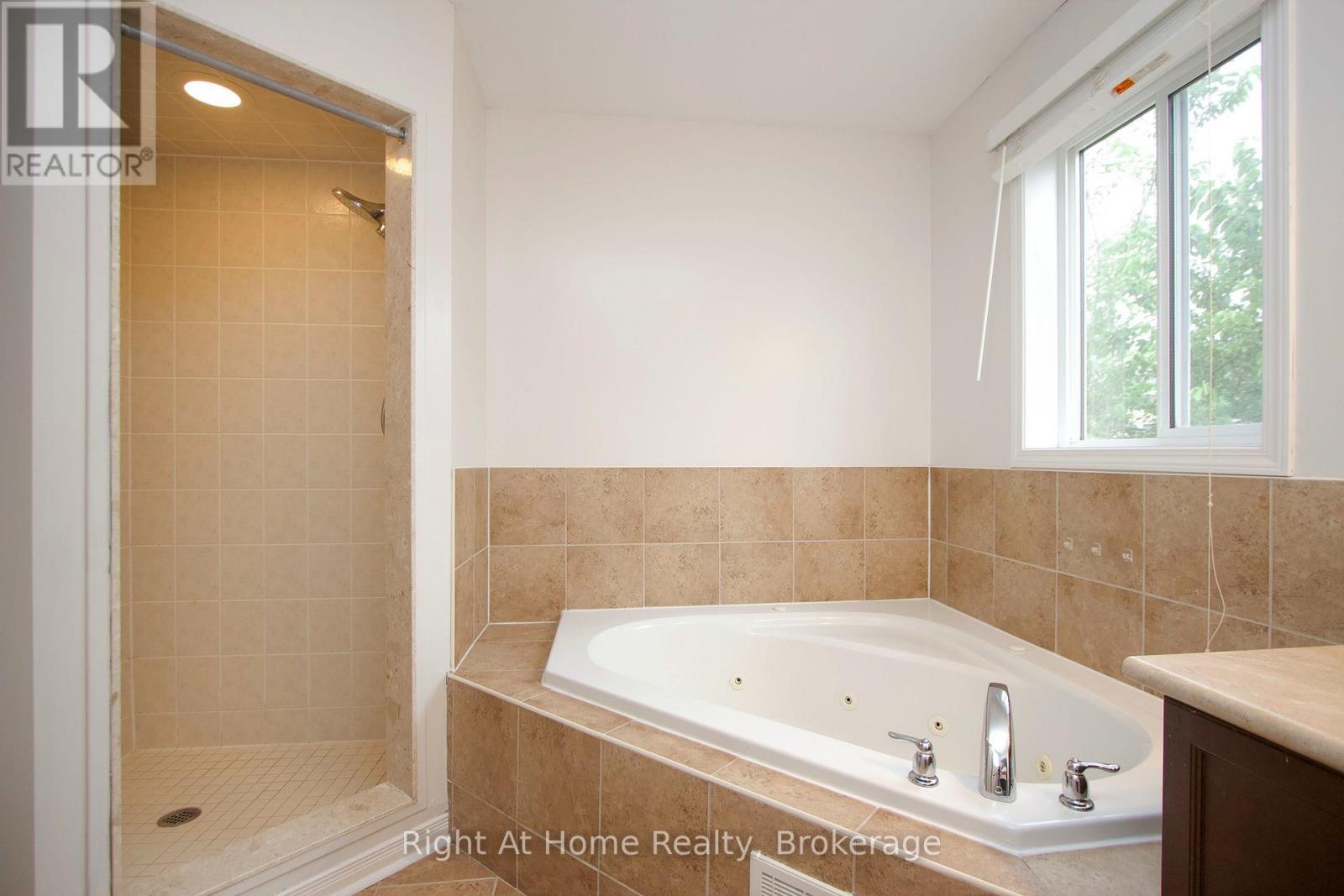 1263 Gyatt Crescent, Oshawa, Ontario  L1K 0M2 - Photo 22 - E13857356