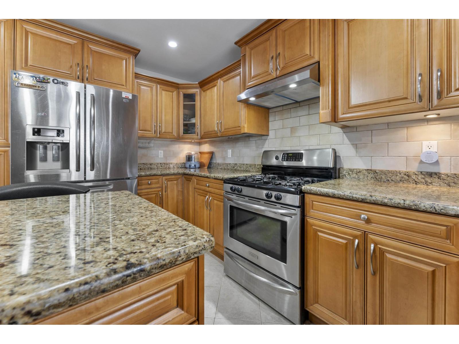 7670 150b Street, Surrey, British Columbia  V3S 5P1 - Photo 9 - R3171111