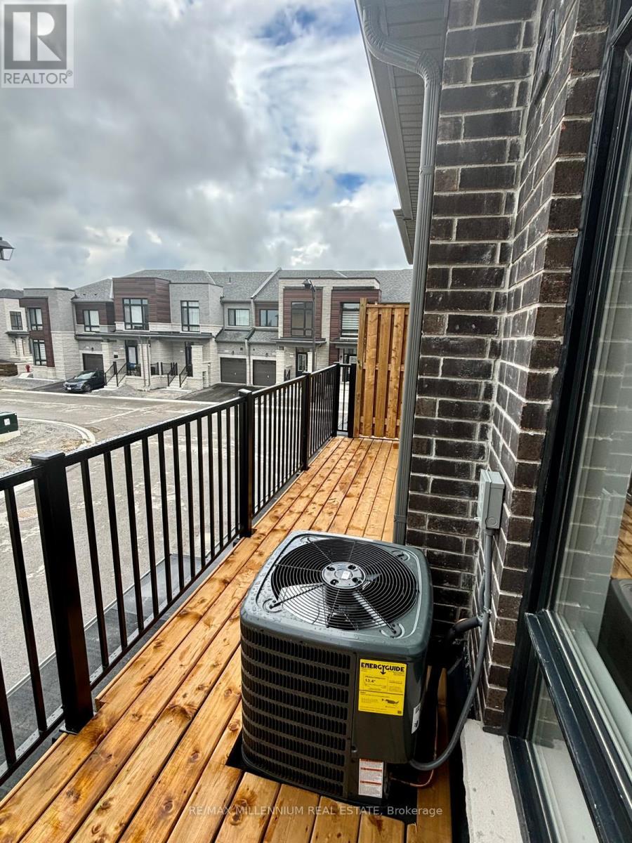 39 Griffith Street, Aurora, Ontario  L4G 7B6 - Photo 11 - N13857408