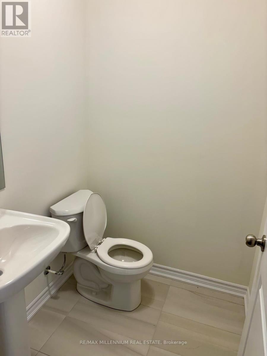 39 Griffith Street, Aurora, Ontario  L4G 7B6 - Photo 15 - N13857408