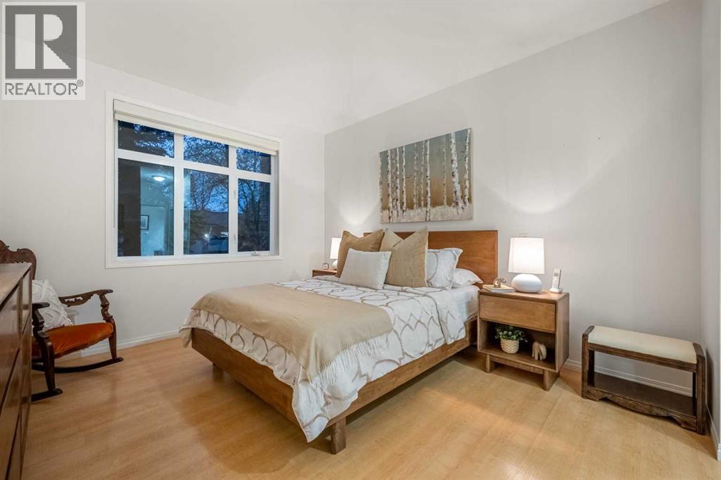 1104, 1104 Lake Fraser Court SE