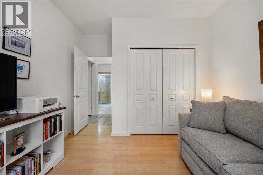 1104, 1104 Lake Fraser Court SE