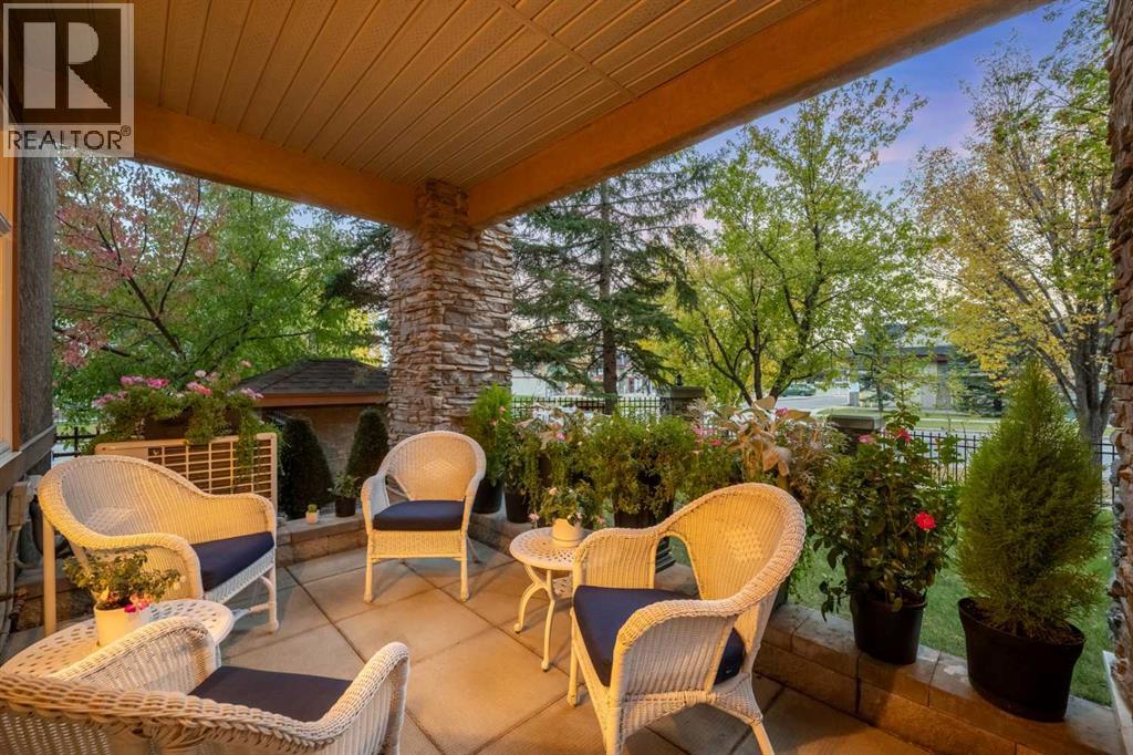 1104, 1104 Lake Fraser Court SE
