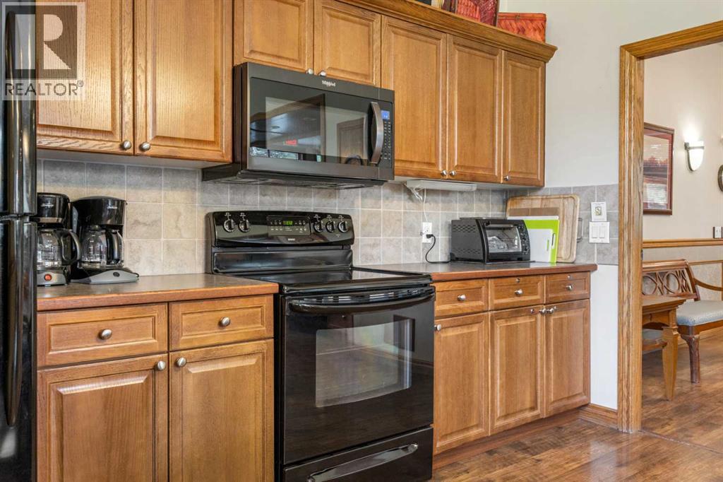 1104, 1104 Lake Fraser Court SE