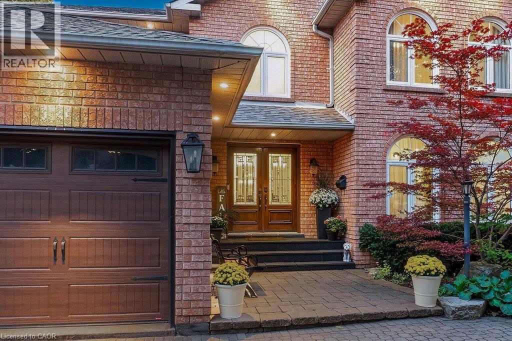 1634 TIPPERARY Court Mississauga Ontario Canada L5H3Z4 2