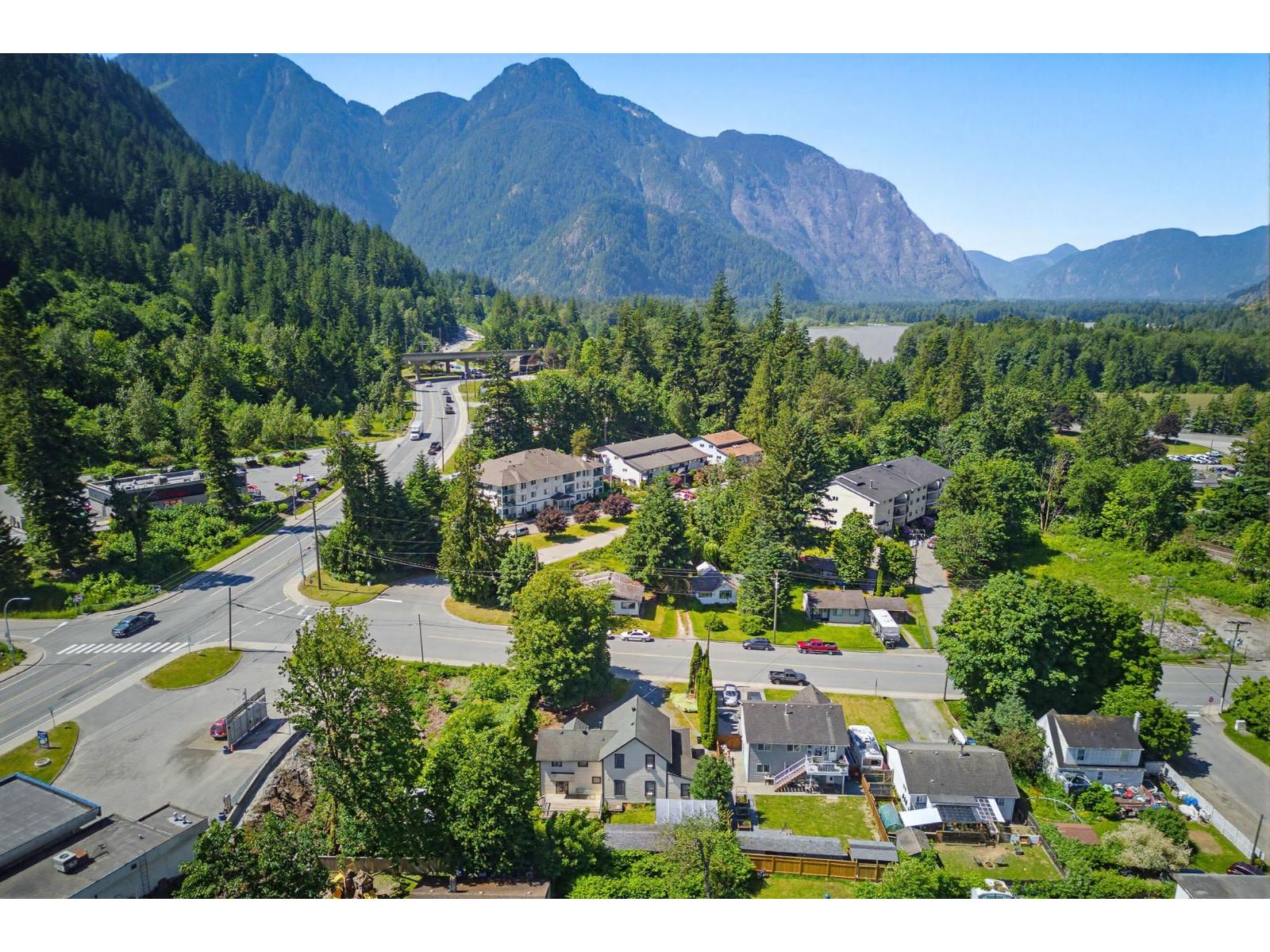 1075 3RD AVENUE|Hope
