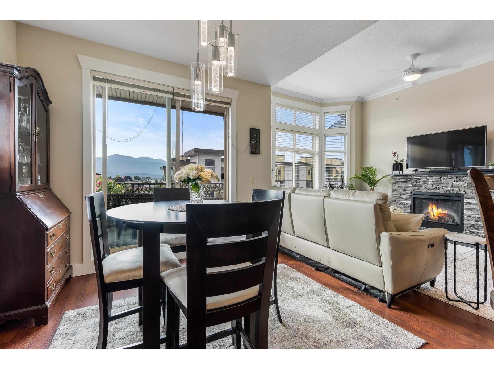 412 45893 CHESTERFIELD AVENUE|Chilliwack Downtown