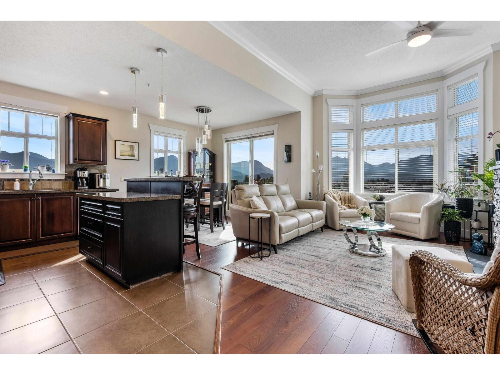 412 45893 CHESTERFIELD AVENUE|Chilliwack Downtown