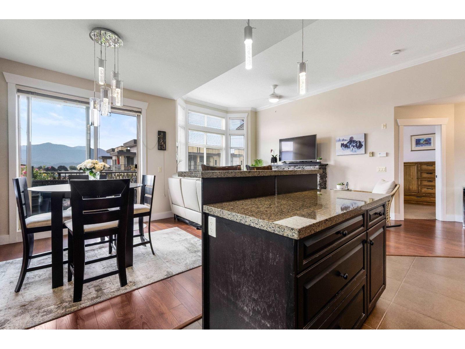 412 45893 CHESTERFIELD AVENUE|Chilliwack Downtown