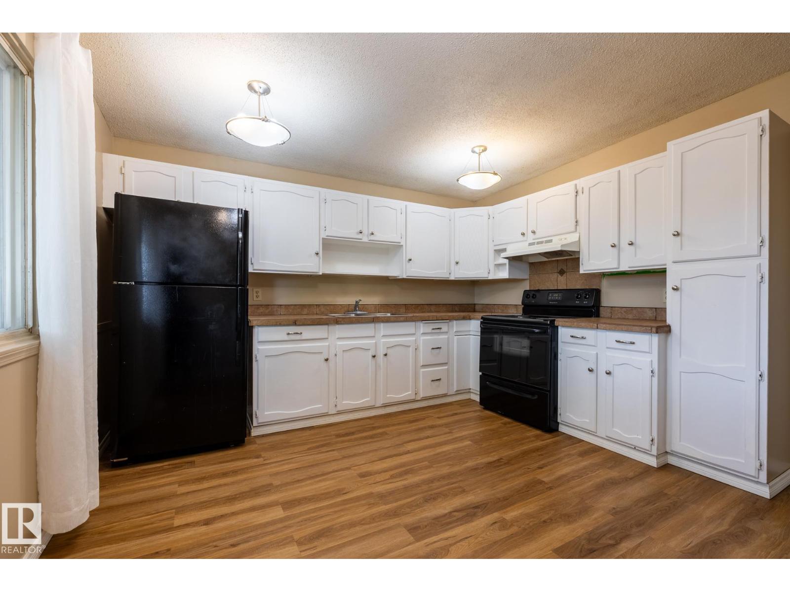 66 Greenwood WY