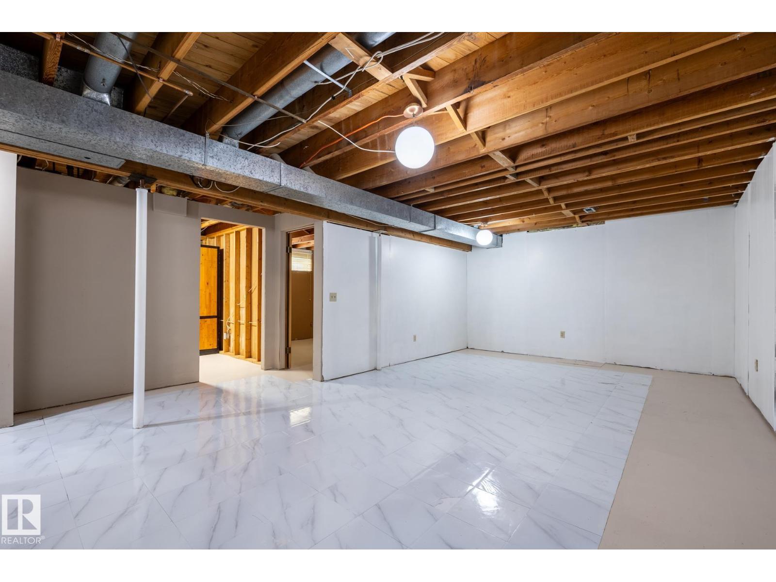 66 Greenwood WY
