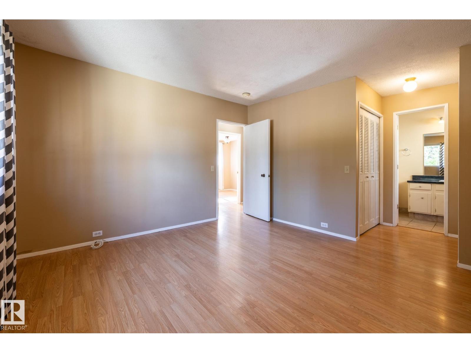 66 Greenwood WY