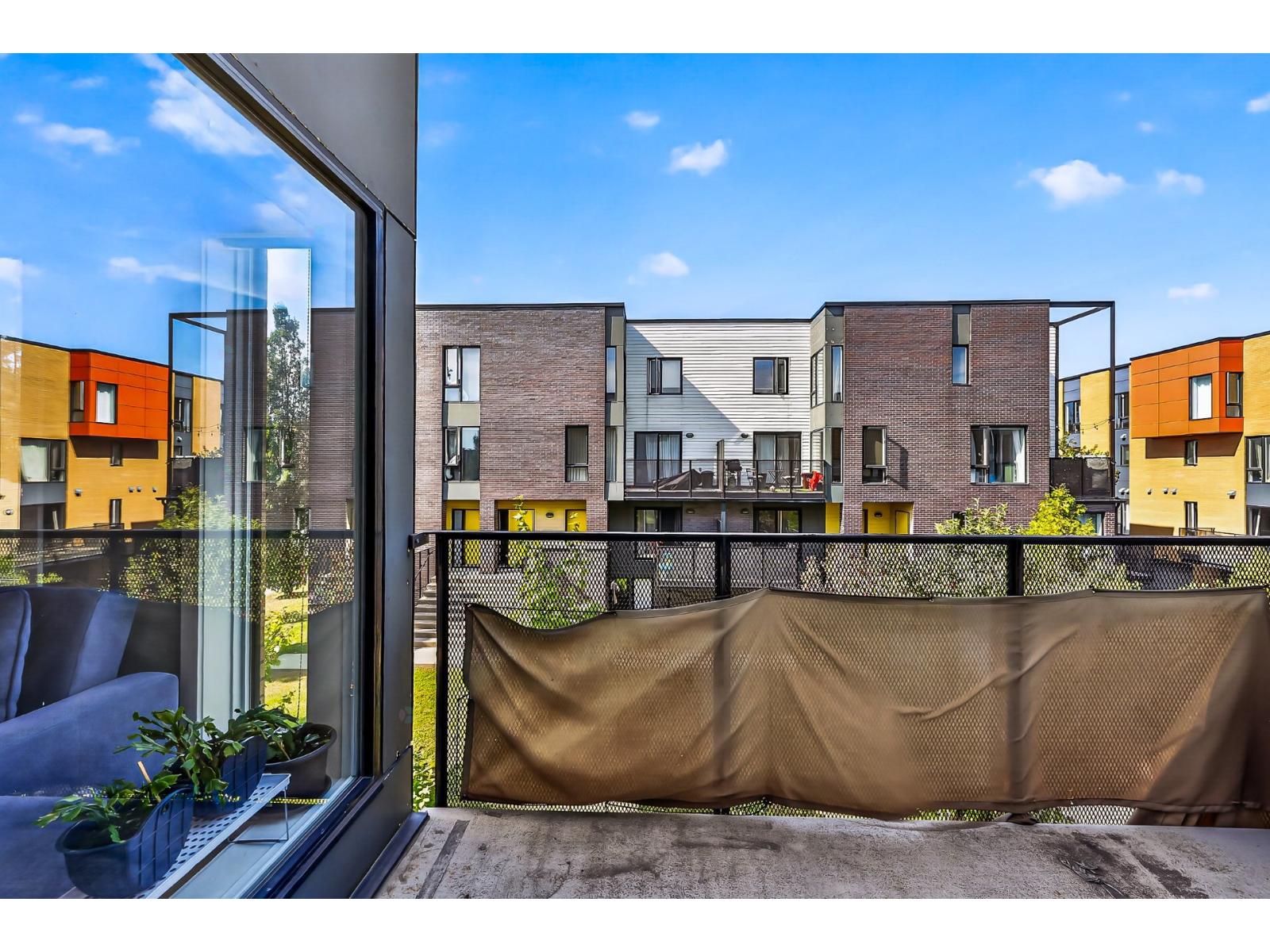5507 Rue Duchesneau Montréal (Mercier/Hochelaga-Maisonneuve) Quebec Canada H1K0E5 2