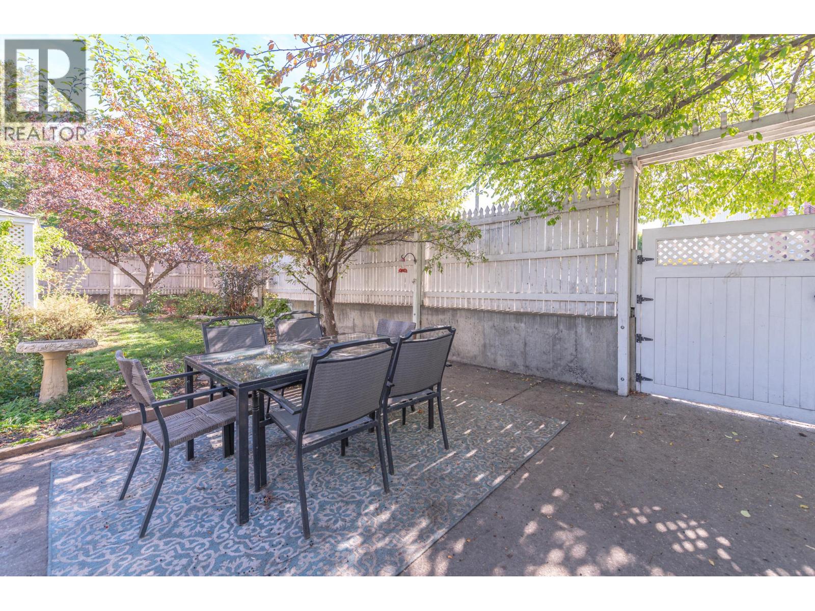 232 10th S Avenue