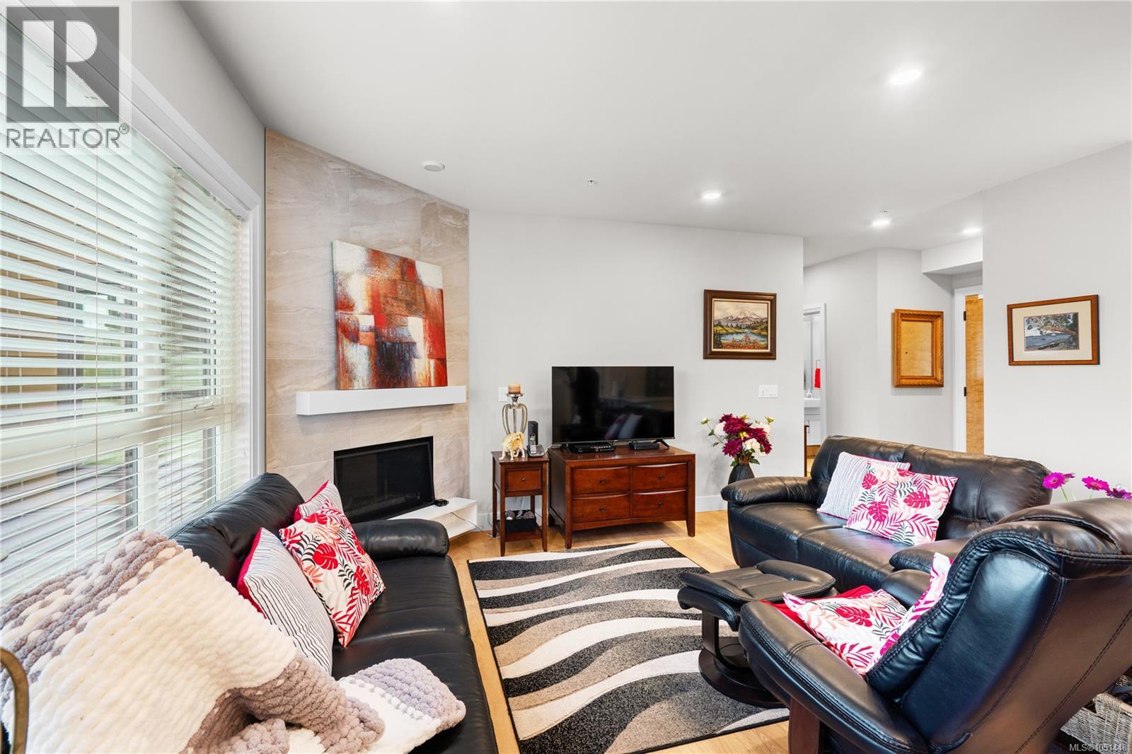 205 741 Travino Lane