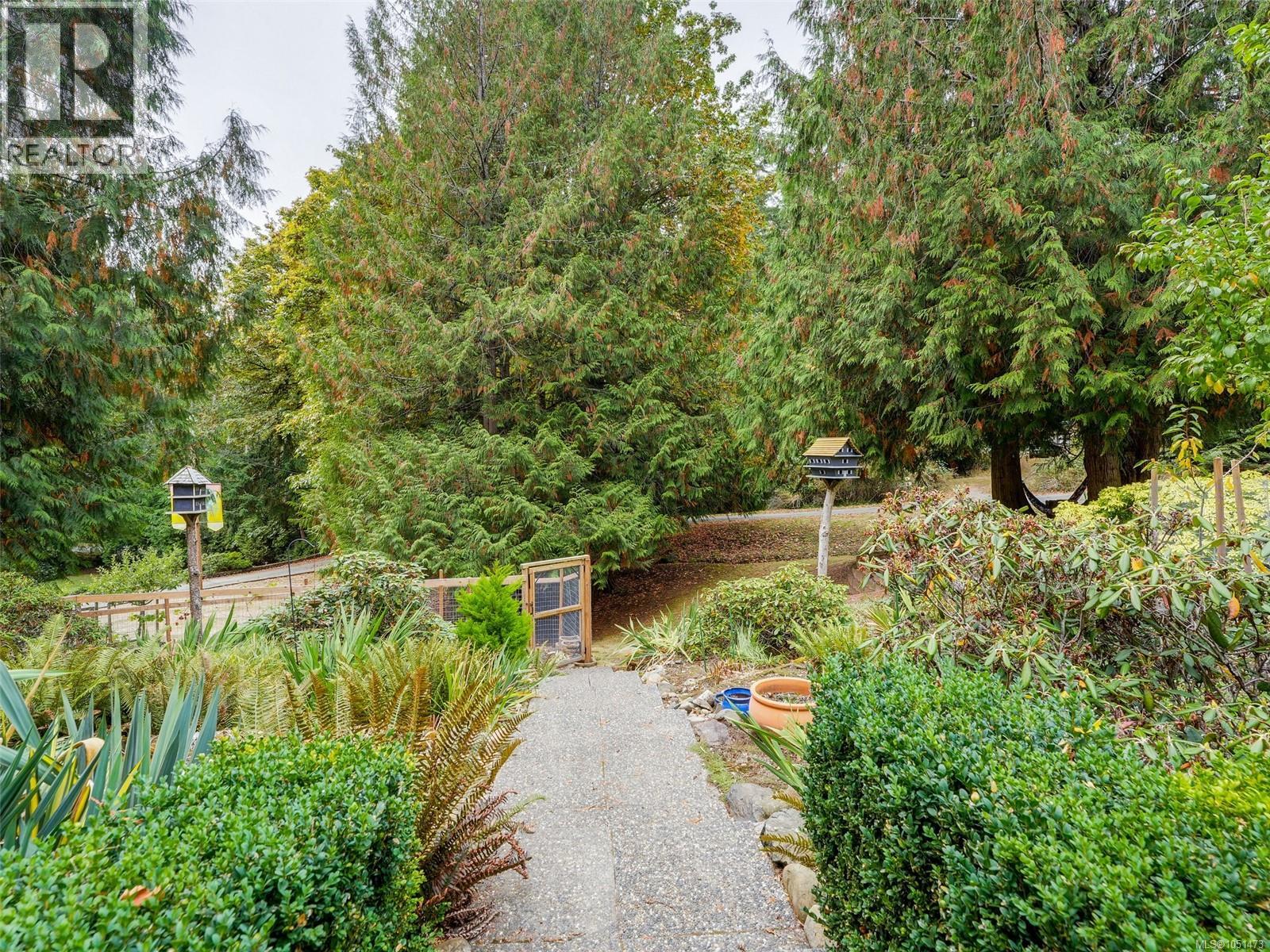 905 Worrall Dr