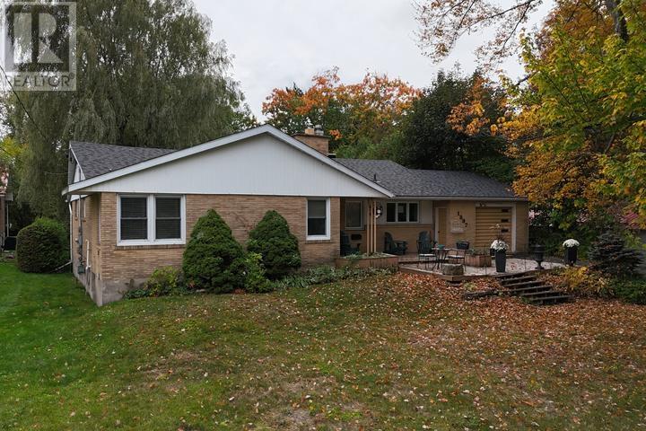 1397 Queen St E, Sault Ste. Marie, Ontario  P6A 2G1 - Photo 2 - SM262738