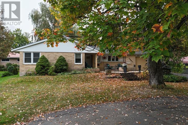1397 Queen St E, Sault Ste. Marie, Ontario  P6A 2G1 - Photo 3 - SM262738