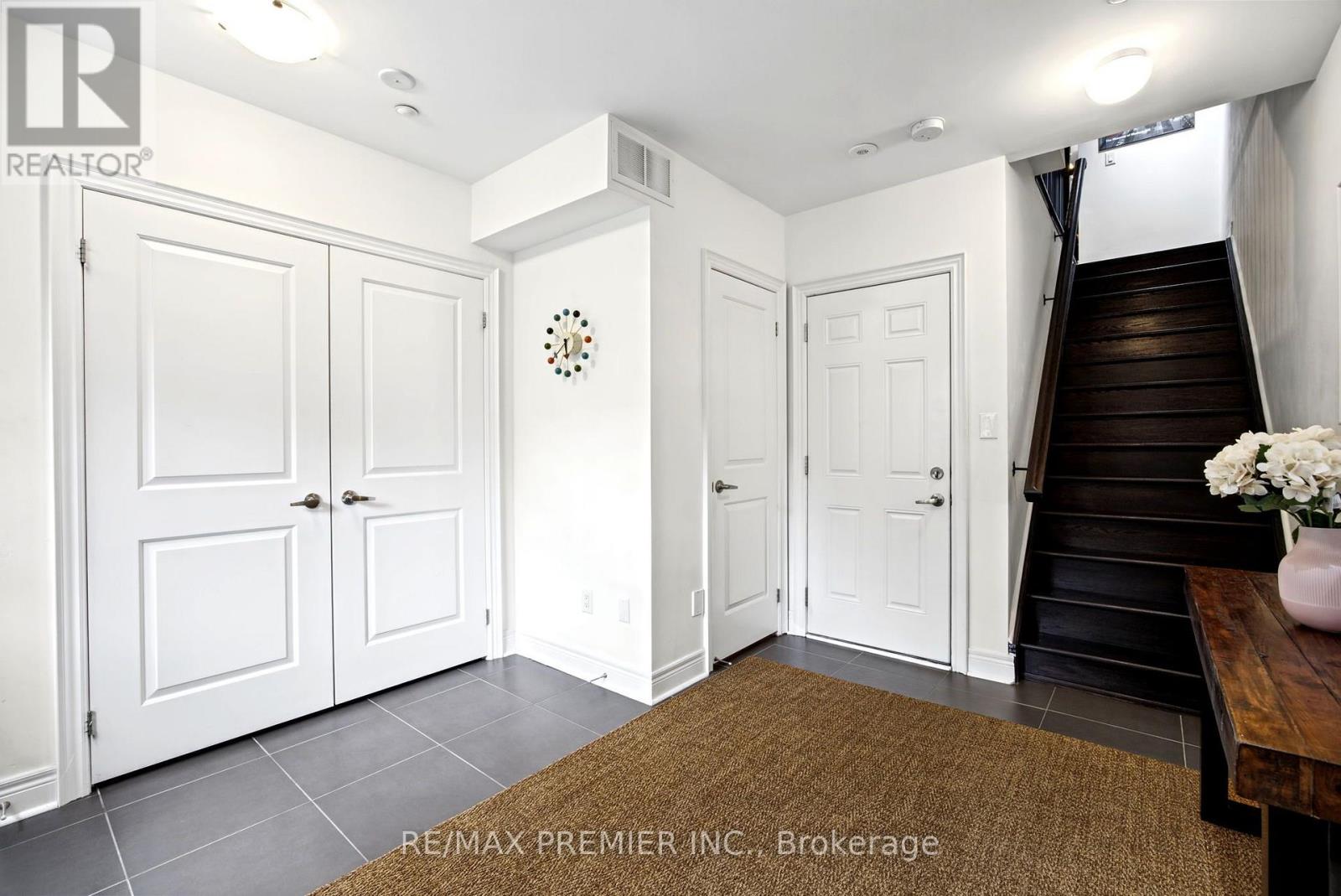 37 Nease Lane, Vaughan, Ontario  L4L 0C5 - Photo 10 - N13848244