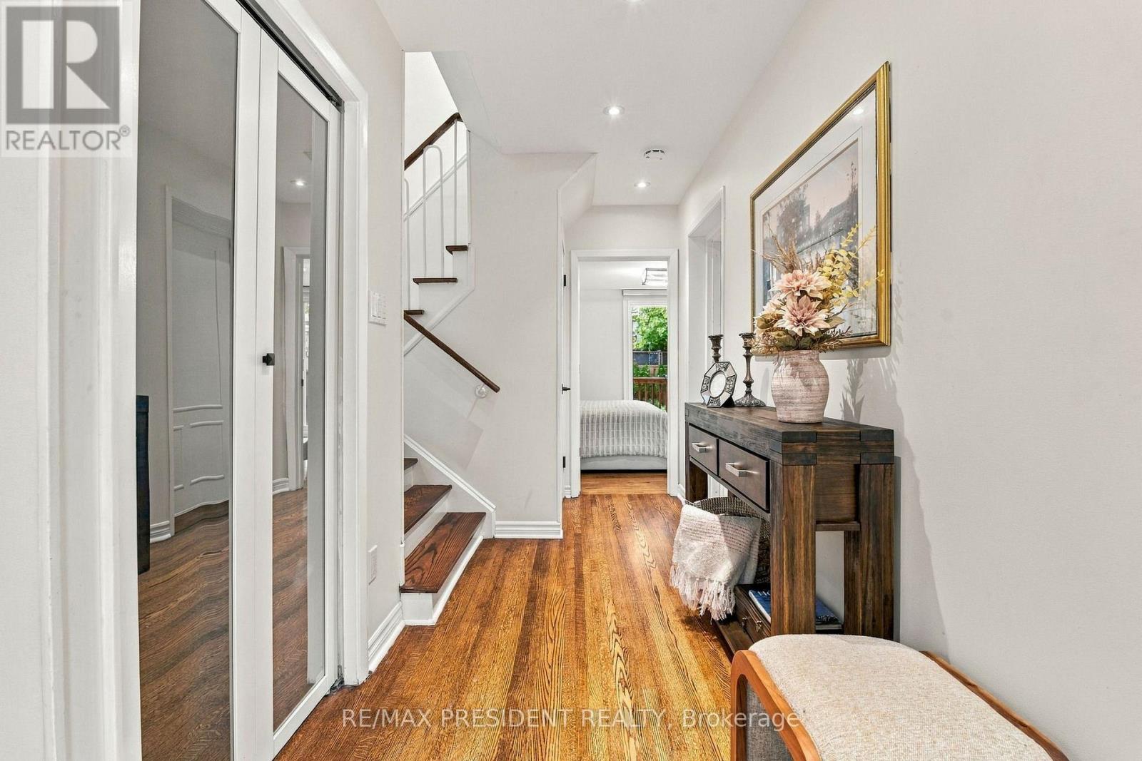 31 Core Crescent, Brampton, Ontario  L6W 2G6 - Photo 4 - W13857240