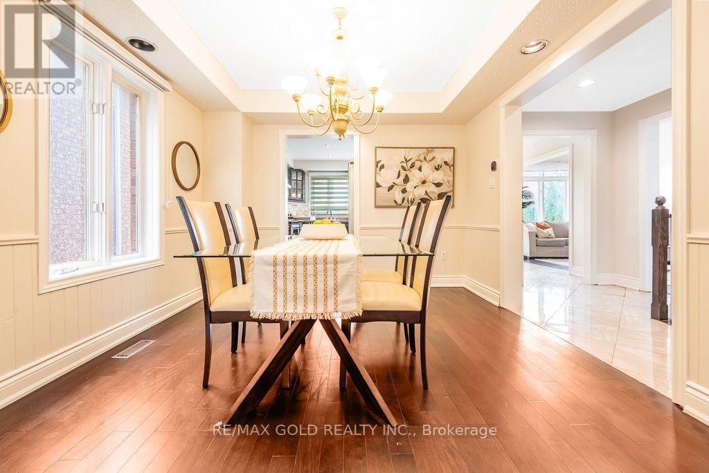 1361 Daniel Creek Road, Mississauga, Ontario  L5V 1V3 - Photo 9 - W13857266