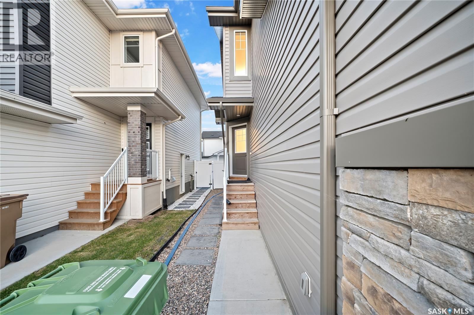 4608 Mutrie Crescent, Regina, Saskatchewan  S4V 3Y3 - Photo 2 - SK050249