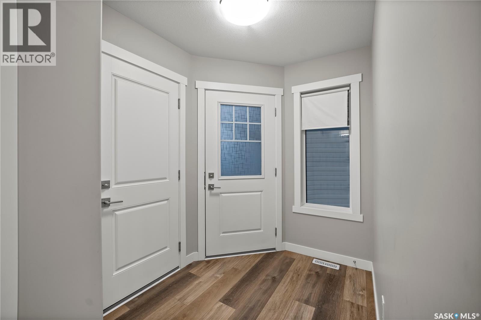 4608 Mutrie Crescent, Regina, Saskatchewan  S4V 3Y3 - Photo 3 - SK050249