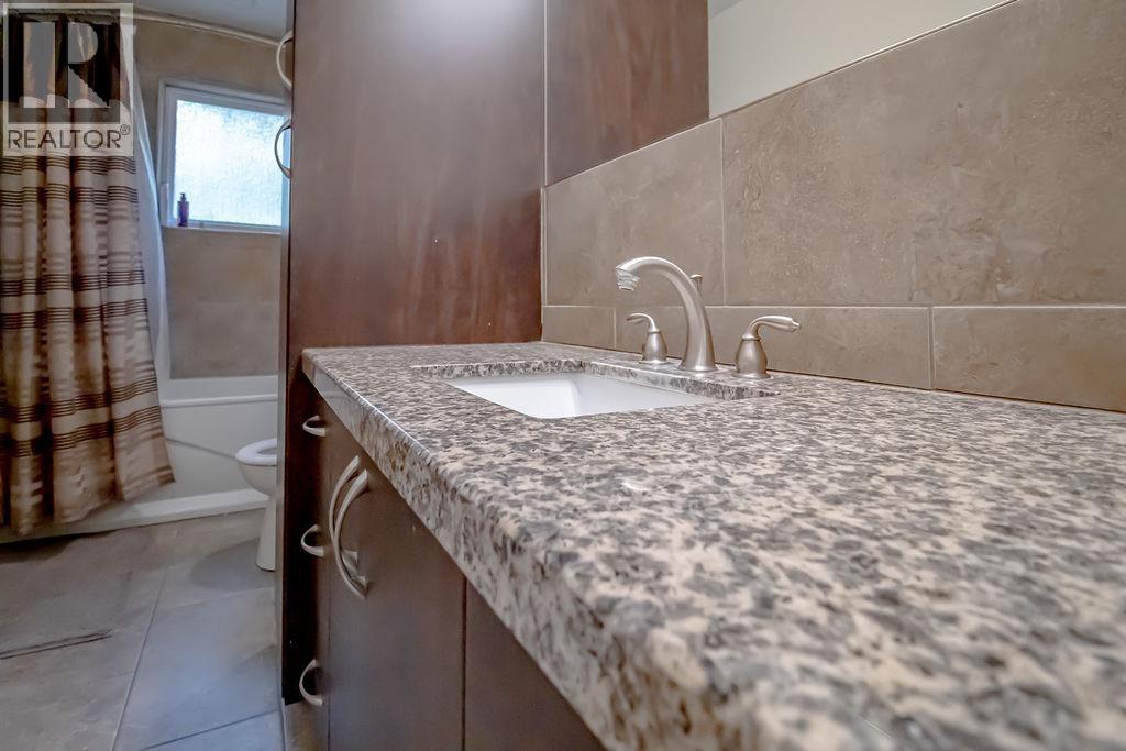 254 Elm Street, Fort St. James, British Columbia  V0J 1P0 - Photo 8 - R3171821