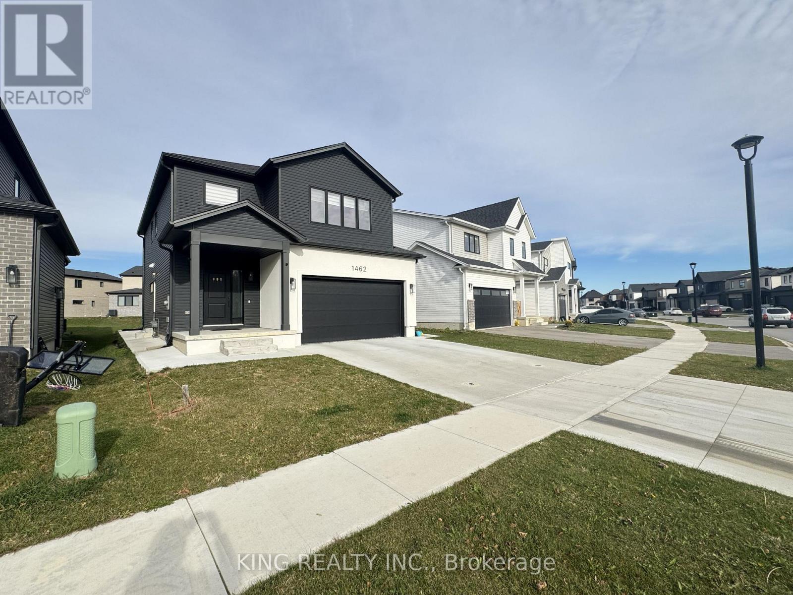 Upper - 1462 Twilite Boulevard, London North, Ontario N6G 3R5 - Photo 5 - X13857512
