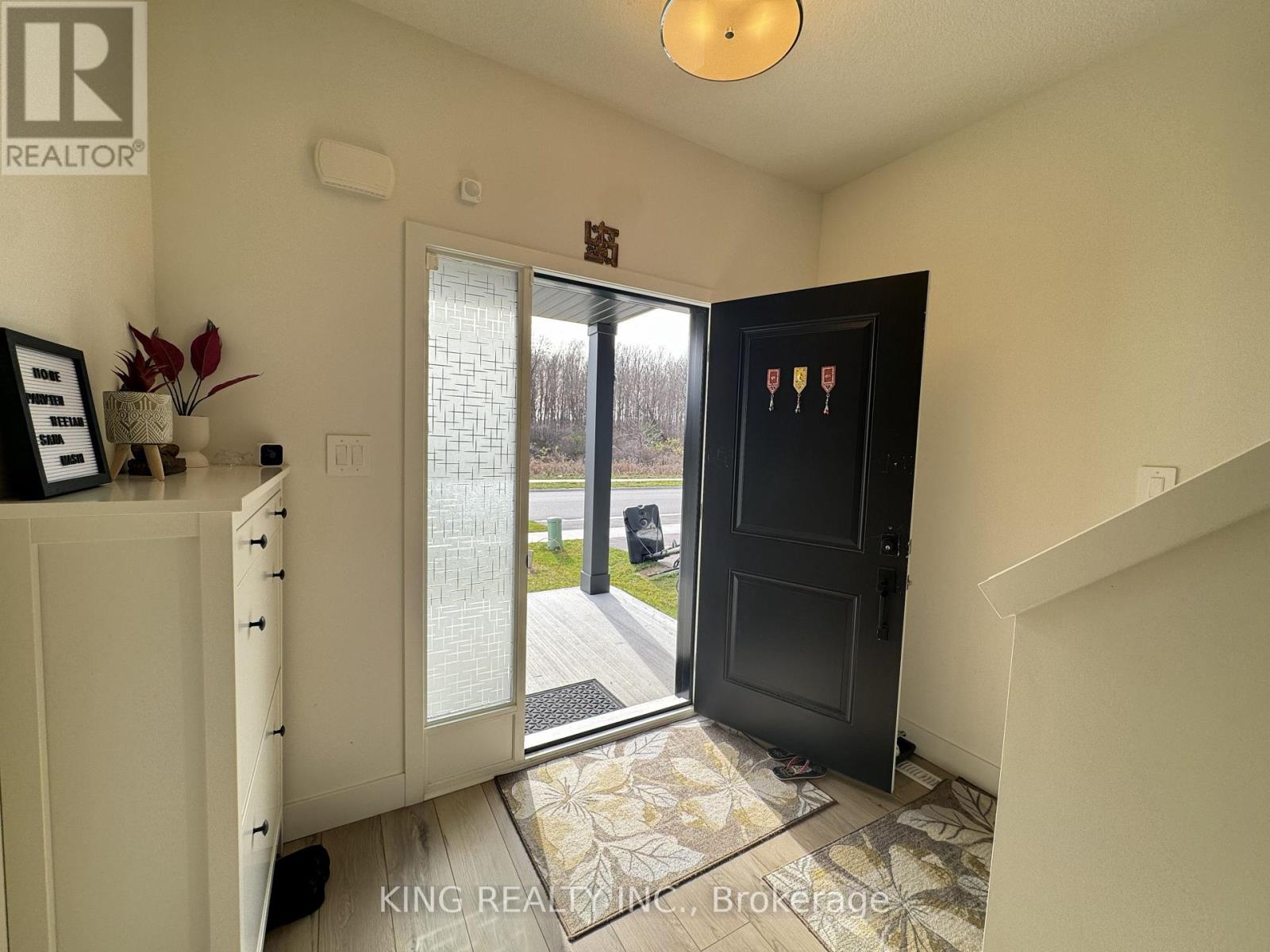 Upper - 1462 Twilite Boulevard, London North, Ontario N6G 3R5 - Photo 8 - X13857512