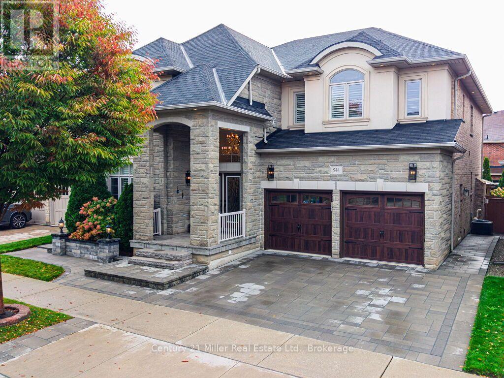 544 Bridgeview Road, Oakville, Ontario  L6M 0P3 - Photo 2 - W13855014