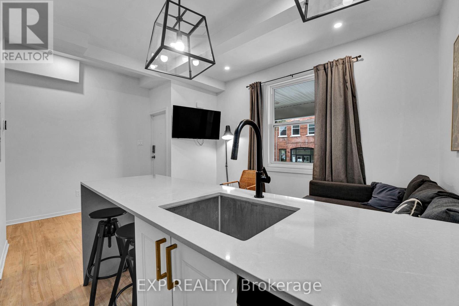 2 - 327 Catherine Street, Ottawa, Ontario K1R 5T4 - Photo 10 - X13857430