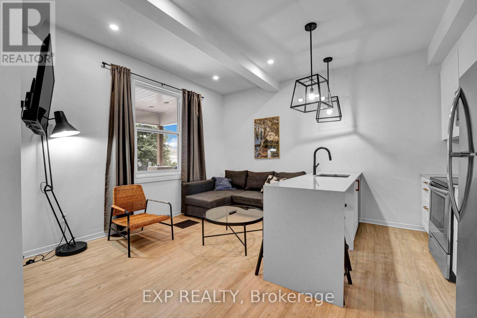 2 - 327 Catherine Street, Ottawa, Ontario K1R 5T4 - Photo 5 - X13857430