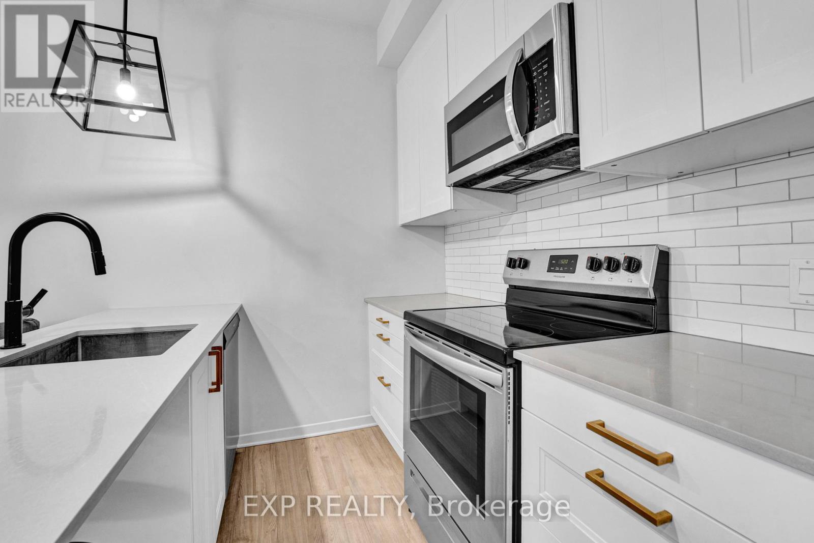2 - 327 Catherine Street, Ottawa, Ontario K1R 5T4 - Photo 8 - X13857430