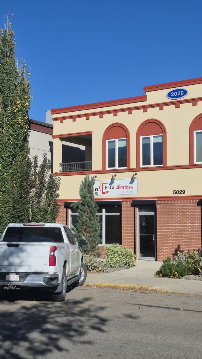 102, #102 5029 ST Lacombe