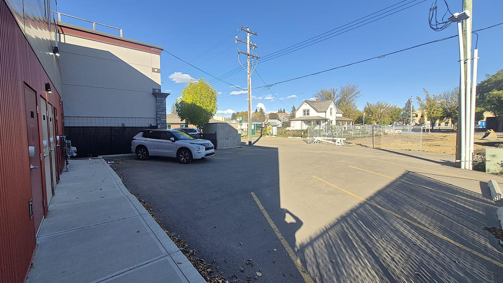 102, #102 5029 ST Lacombe
