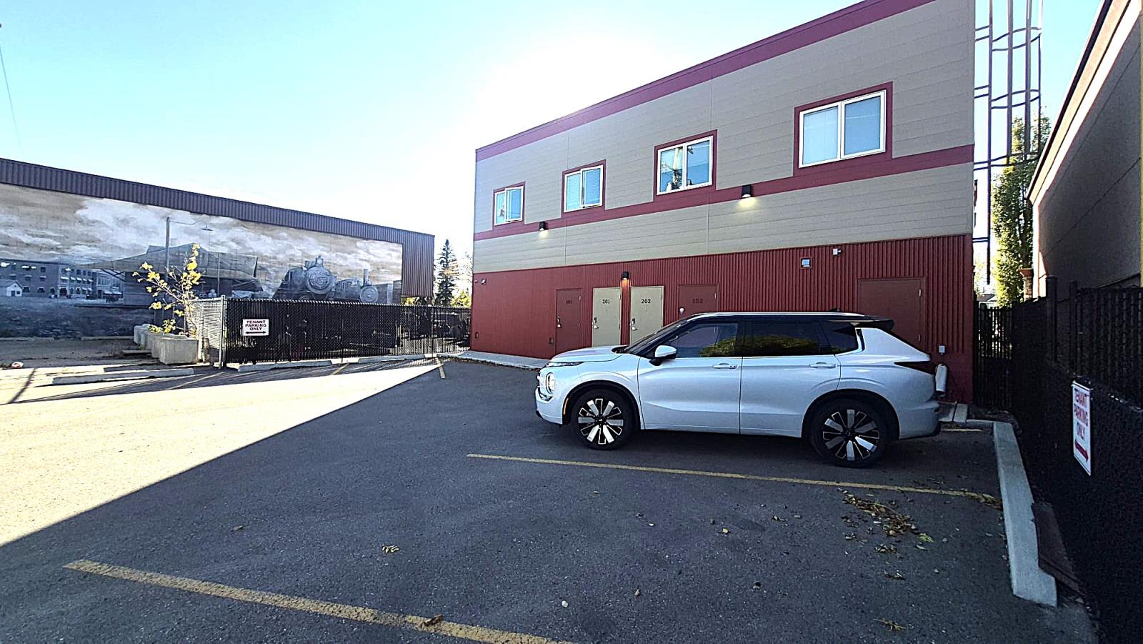 102, #102 5029 ST Lacombe