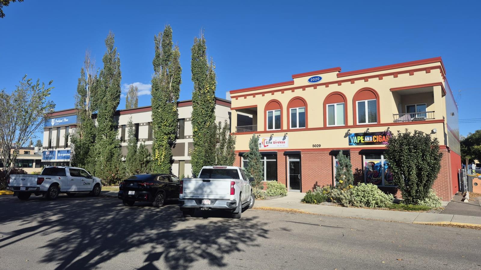 102, #102 5029 ST Lacombe