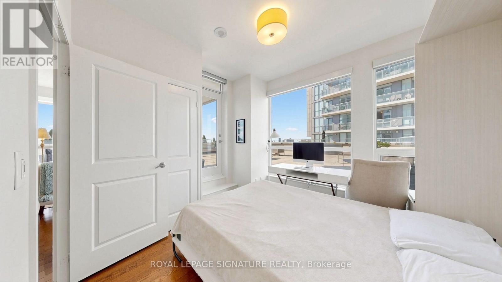 402 - 500 St Clair Avenue W, Toronto, Ontario  M6C 1A8 - Photo 28 - C13857534