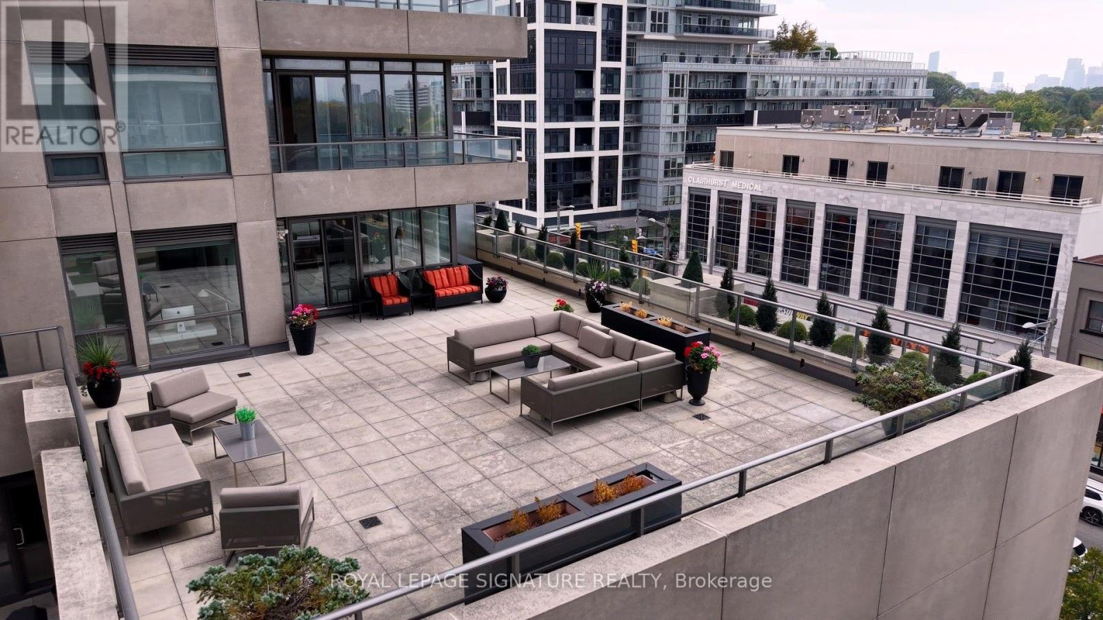 402 - 500 St Clair Avenue W, Toronto, Ontario  M6C 1A8 - Photo 46 - C13857534