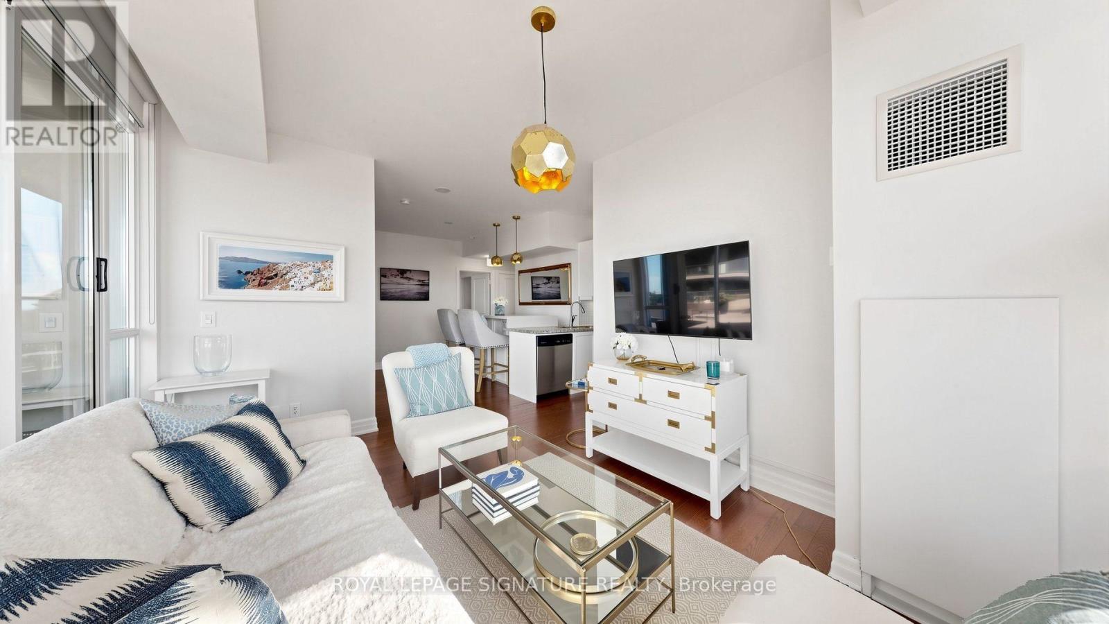 402 - 500 St Clair Avenue W, Toronto, Ontario  M6C 1A8 - Photo 9 - C13857534