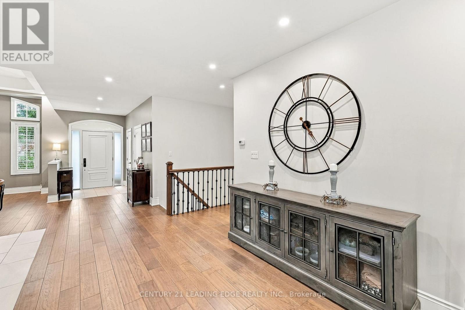 12 Coastview Court, Whitby (Port Whitby), Ontario  L1N 9N6 - Photo 11 - E13857434