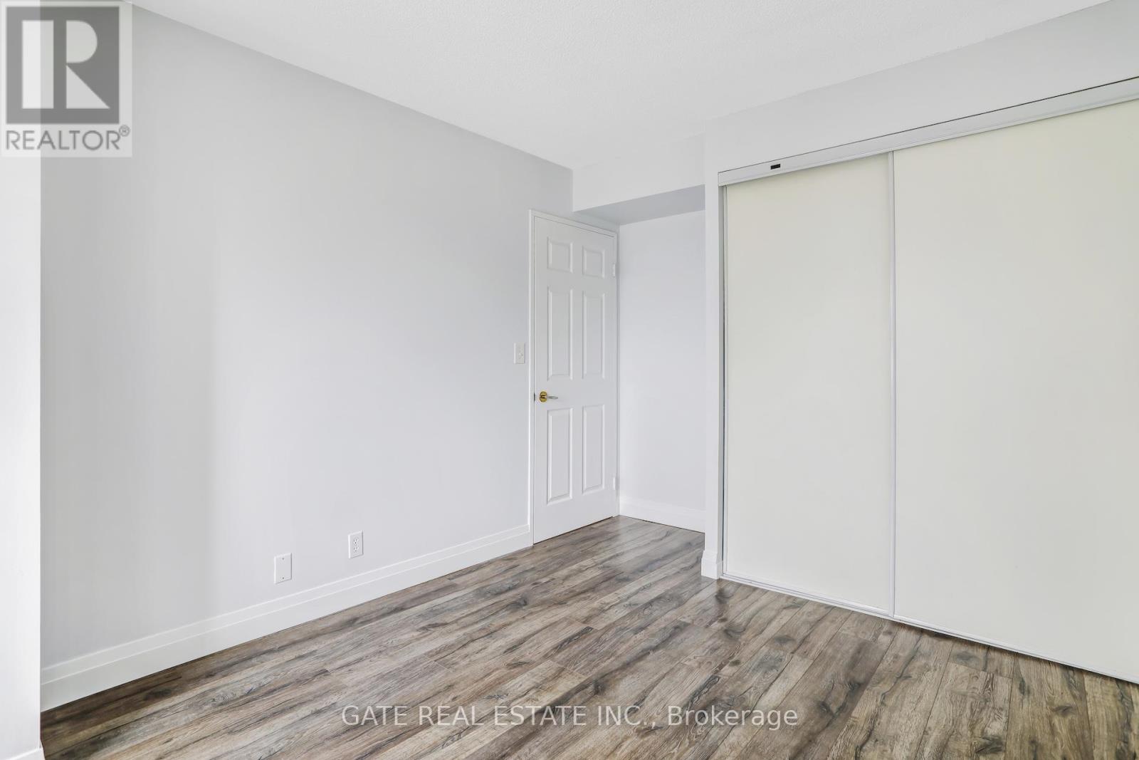 1111 - 8 Lee Centre Drive, Toronto, Ontario  M1H 3H8 - Photo 21 - E13857450