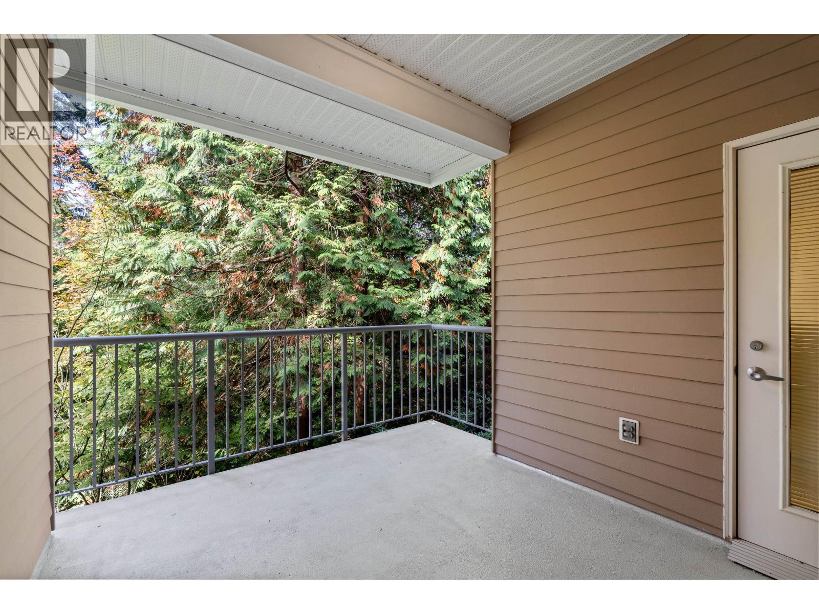 208 3151 CONNAUGHT CRESCENT