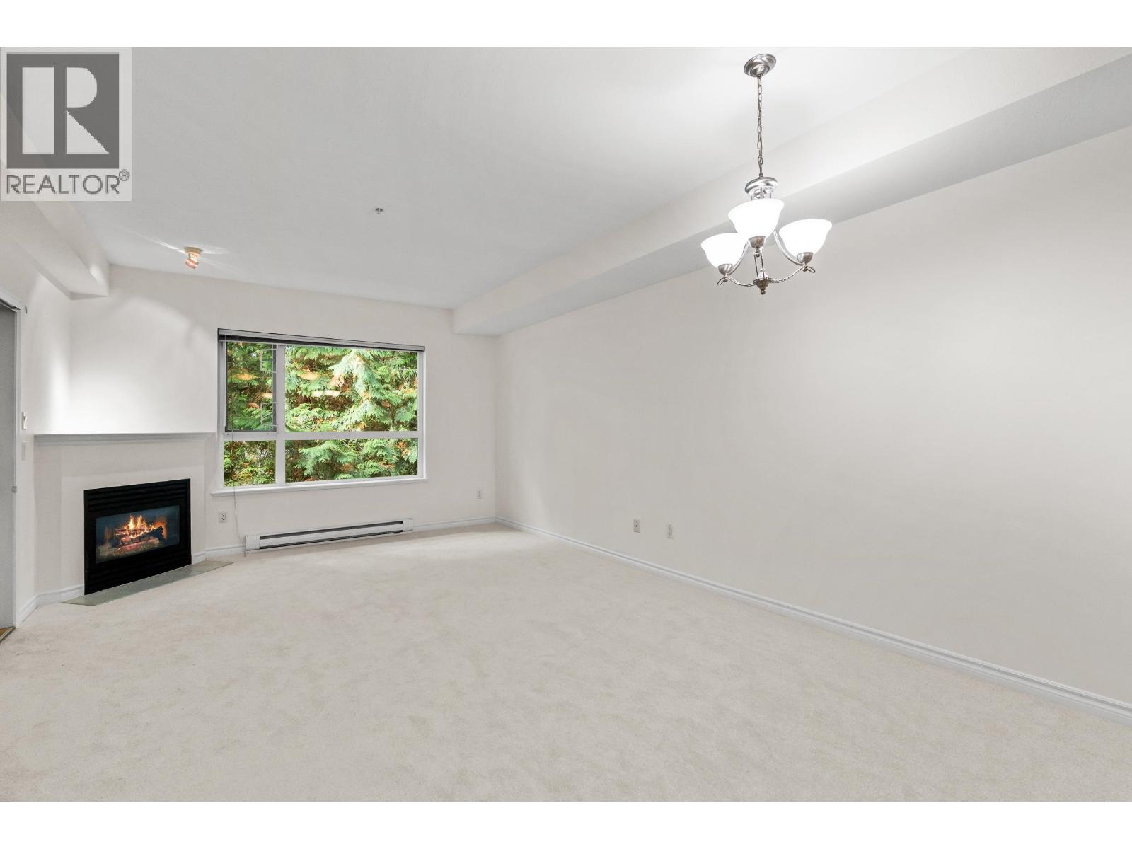 208 3151 CONNAUGHT CRESCENT