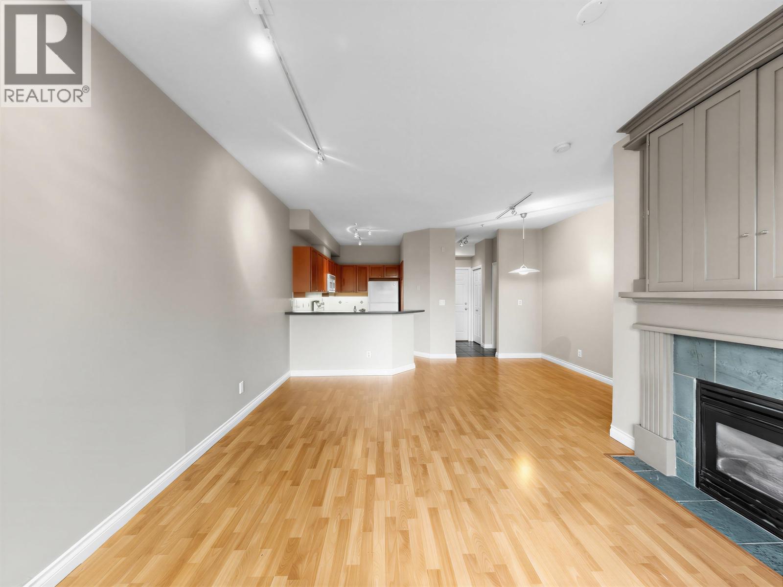 204 131 W 3RD STREET
